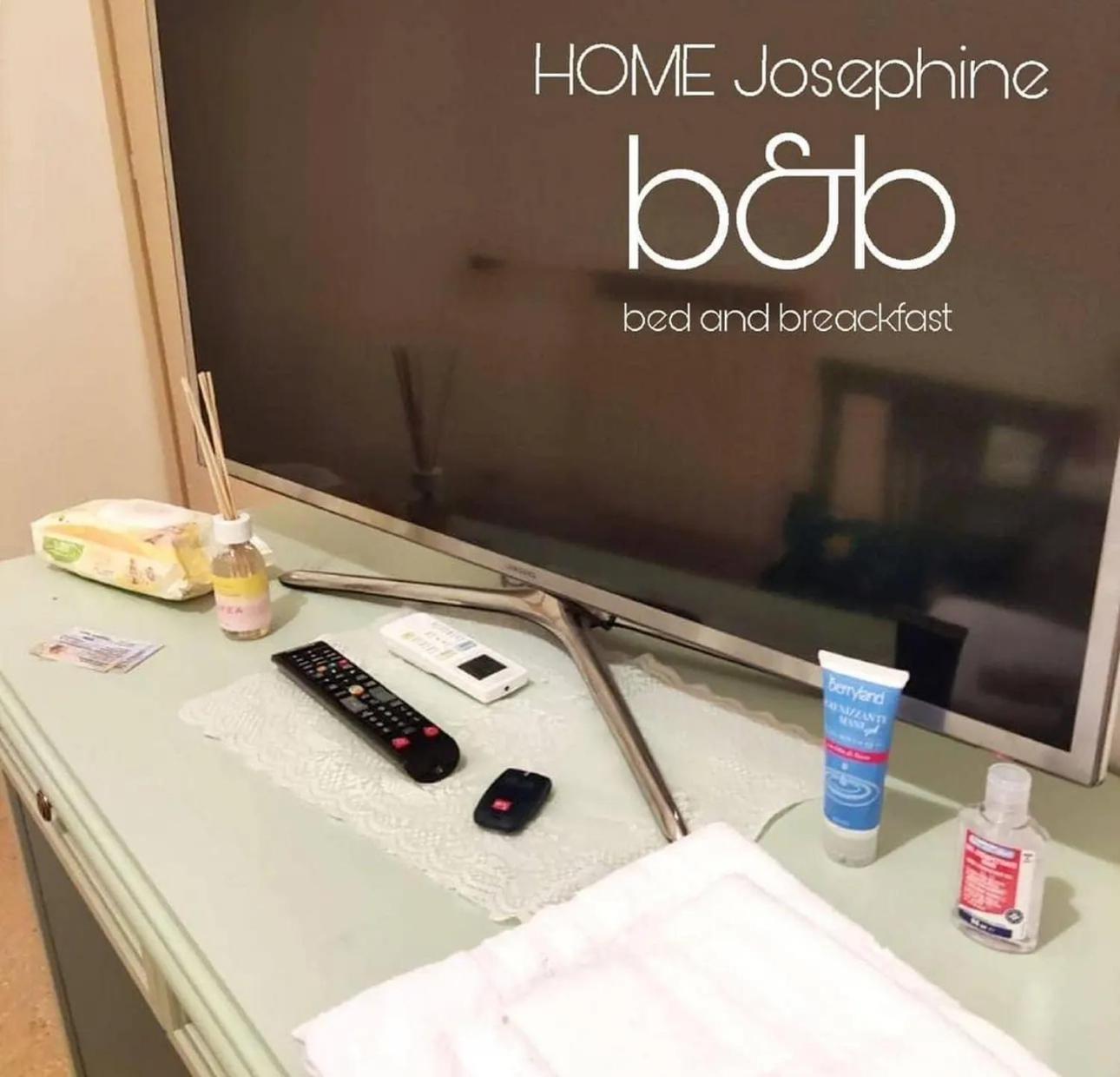 Home Josephine, A Due Passi Dalla Reggia Caserta Exteriör bild